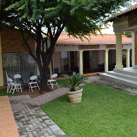 Kamogelo Guest House Пиланесберг Екстериор снимка