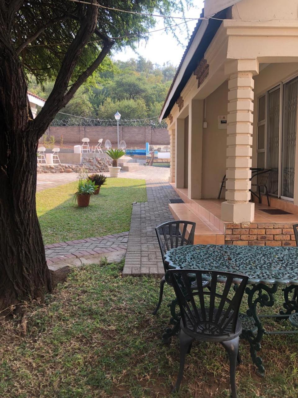 Kamogelo Guest House Пиланесберг Екстериор снимка