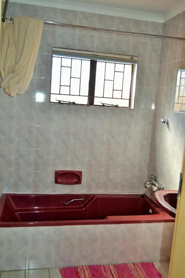 Kamogelo Guest House Пиланесберг Екстериор снимка