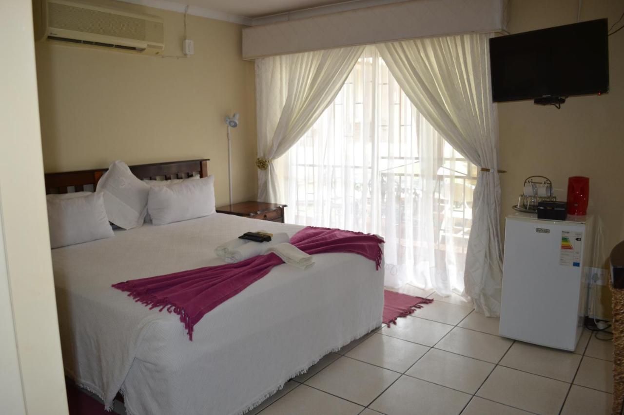 Kamogelo Guest House Пиланесберг Екстериор снимка